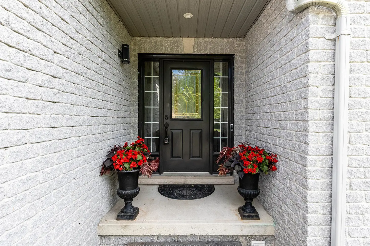 18 Todd Drive photo 2