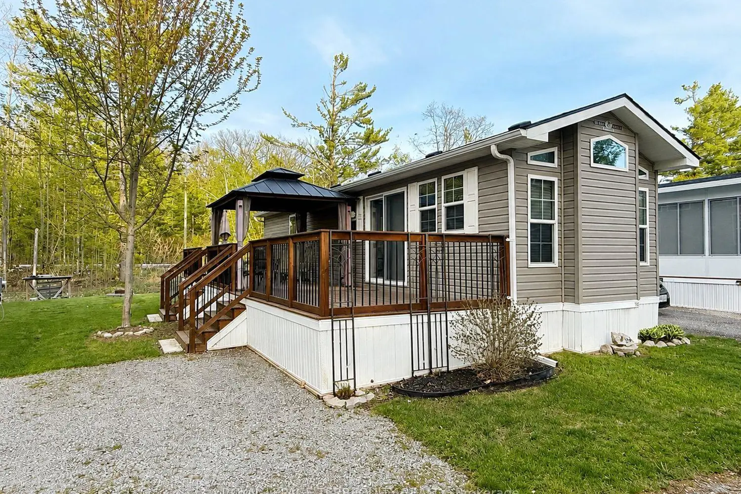 356 Rockhaven photo 2
