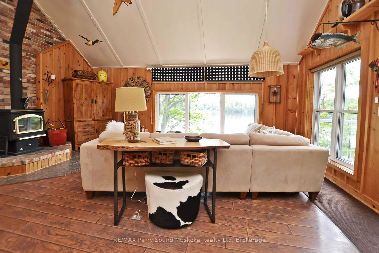 322 Healey Lake Way photo 4