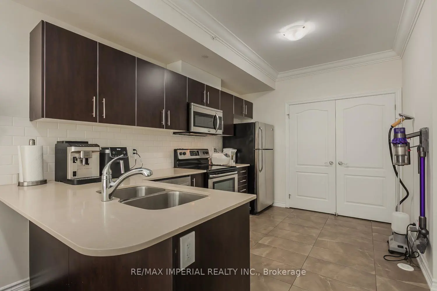 39 Drewry Avenue 22 photo 5