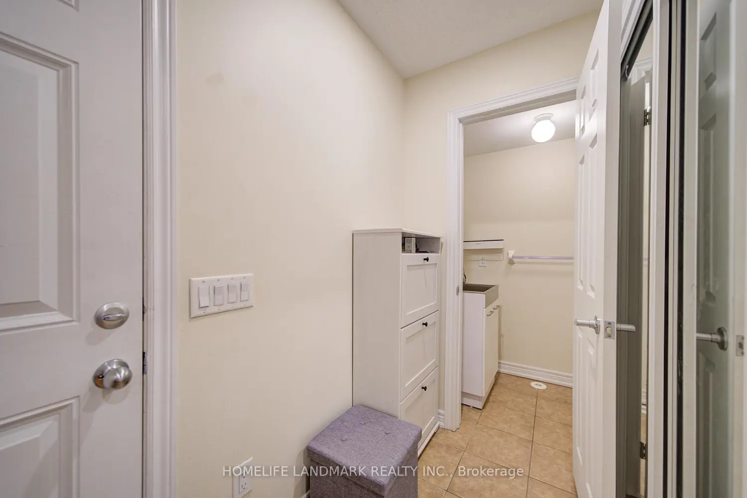 9976 Mccowan Road photo 5