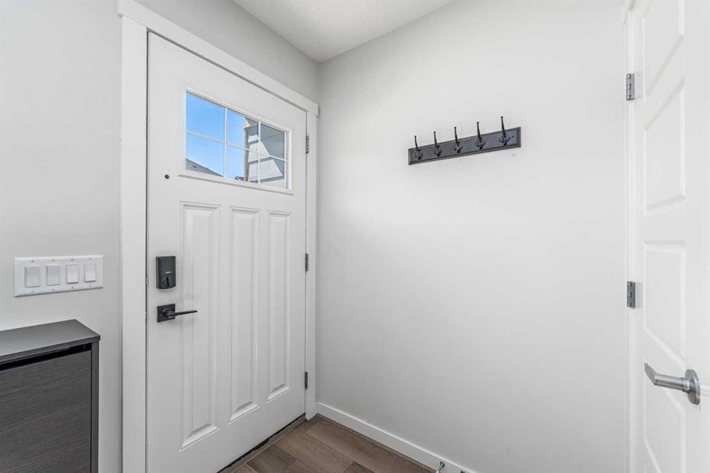 310 Cranbrook Square SE, Calgary, AB, T3M 3K8 photo 4