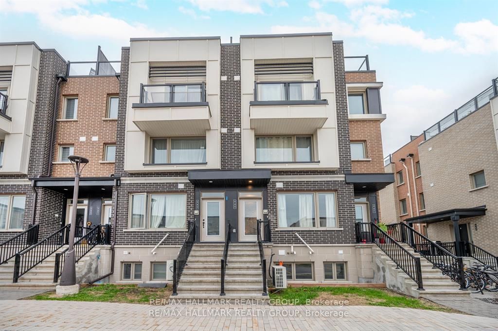 545 Ozawa Private, Ottawa, ON, K1K 4Z8