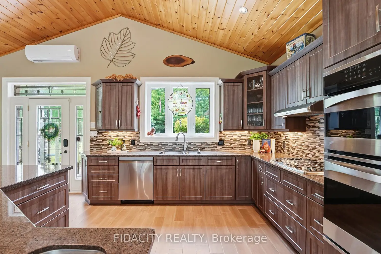 1492 Devil Lake Road photo 4