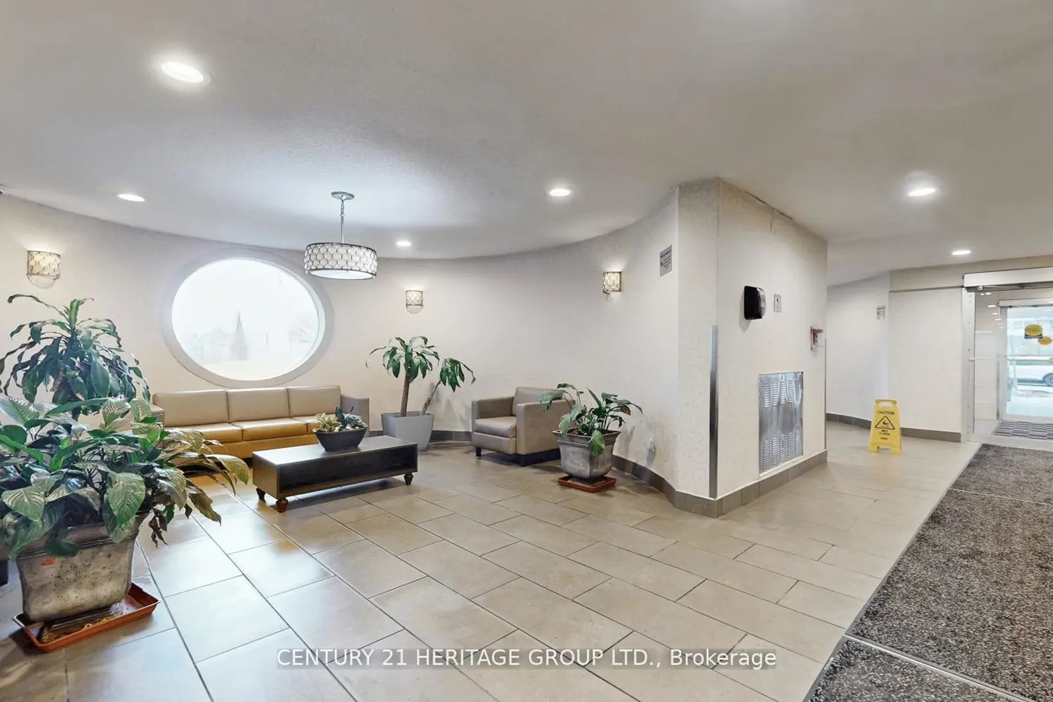 5 Parkway Forest Drive 409 photo 3