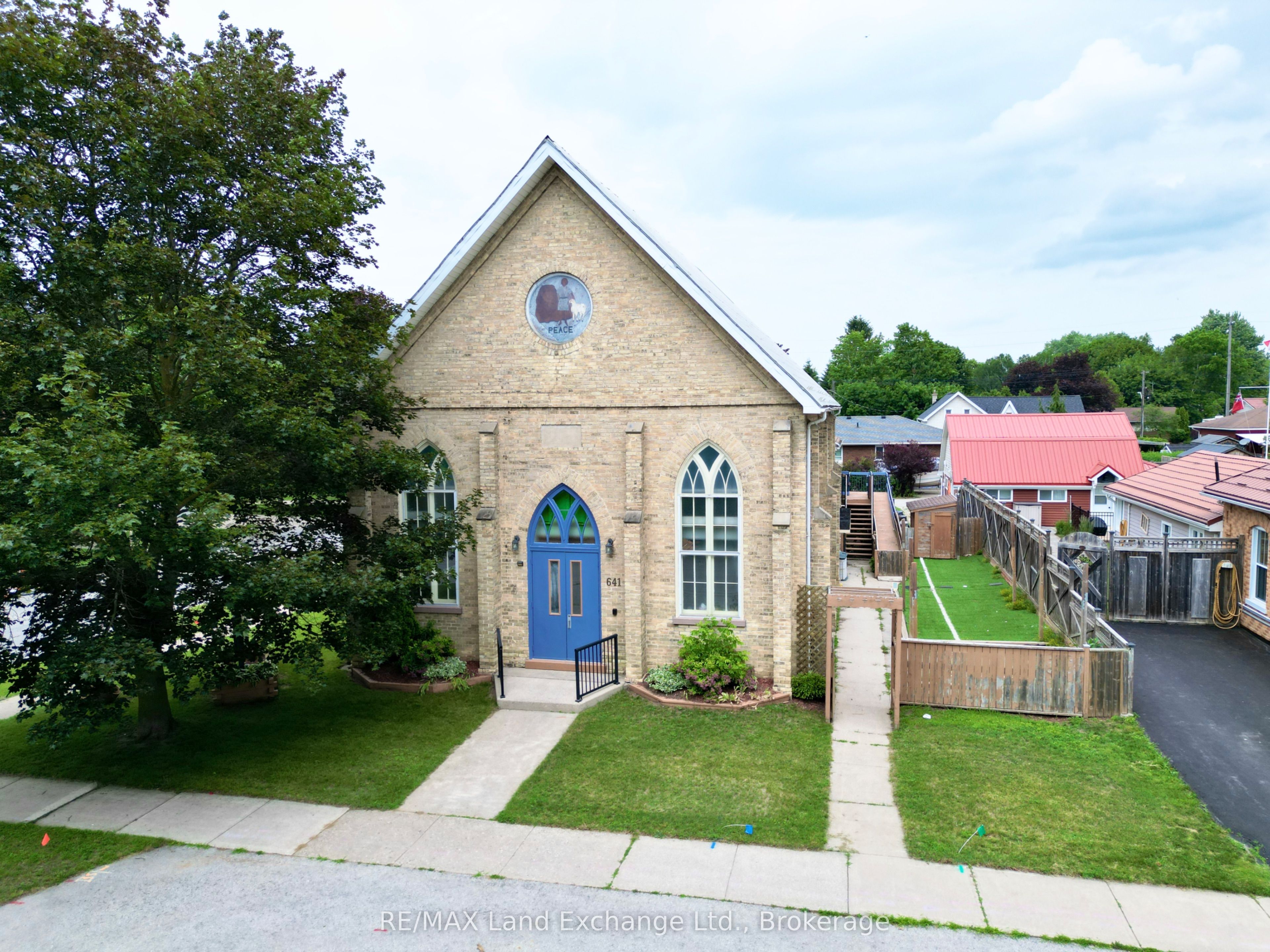 641 Market Street, Saugeen Shores, ON, N0H 2C3