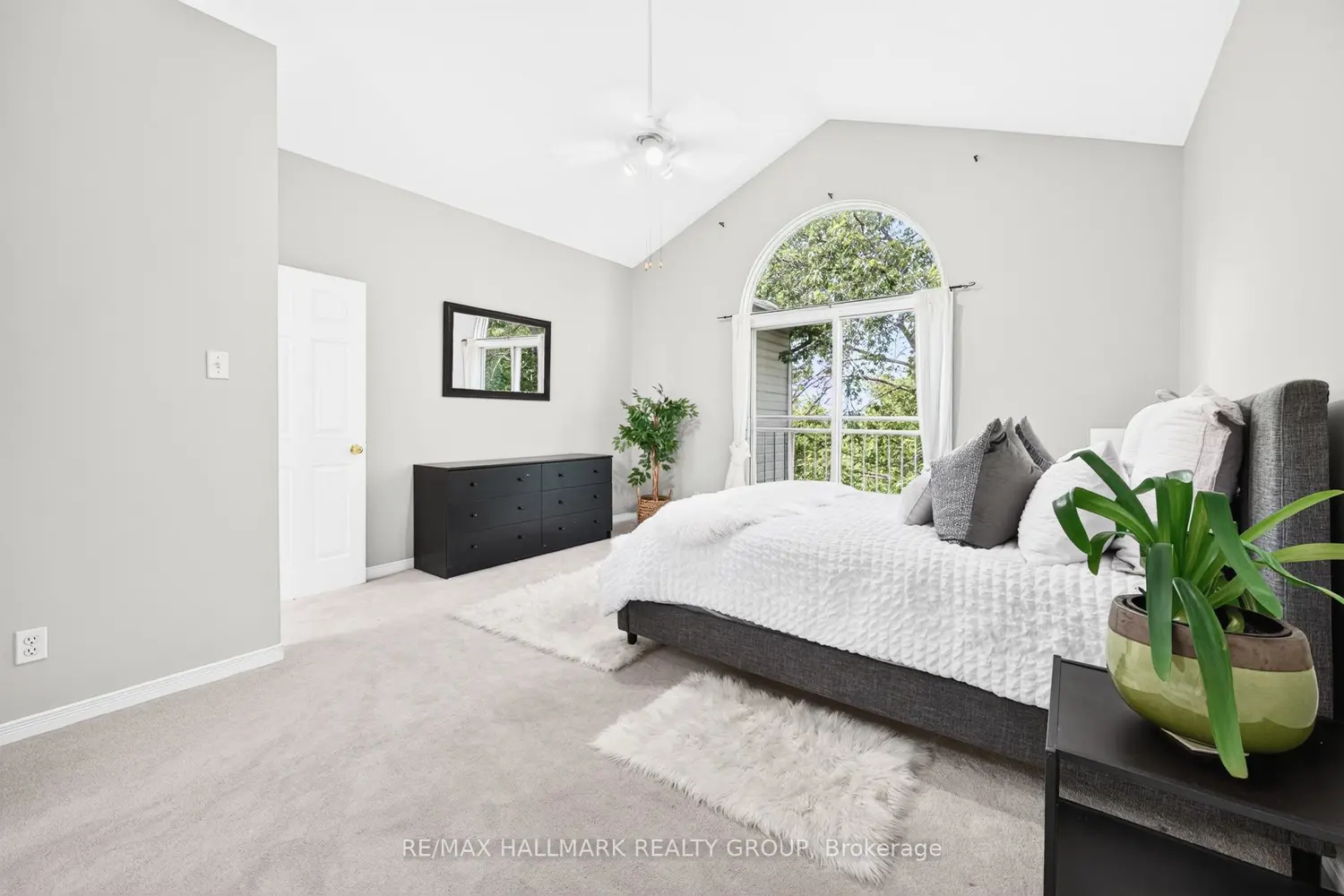 2949 Richmond Road 2 photo 5