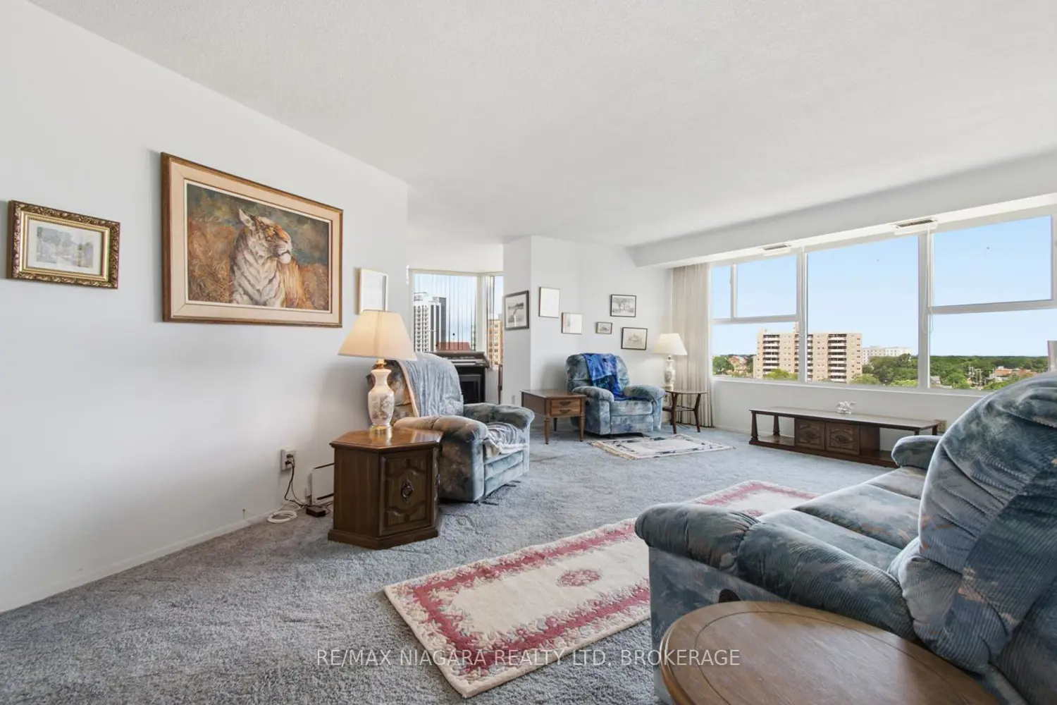 7 Gale Crescent 1011 photo 2