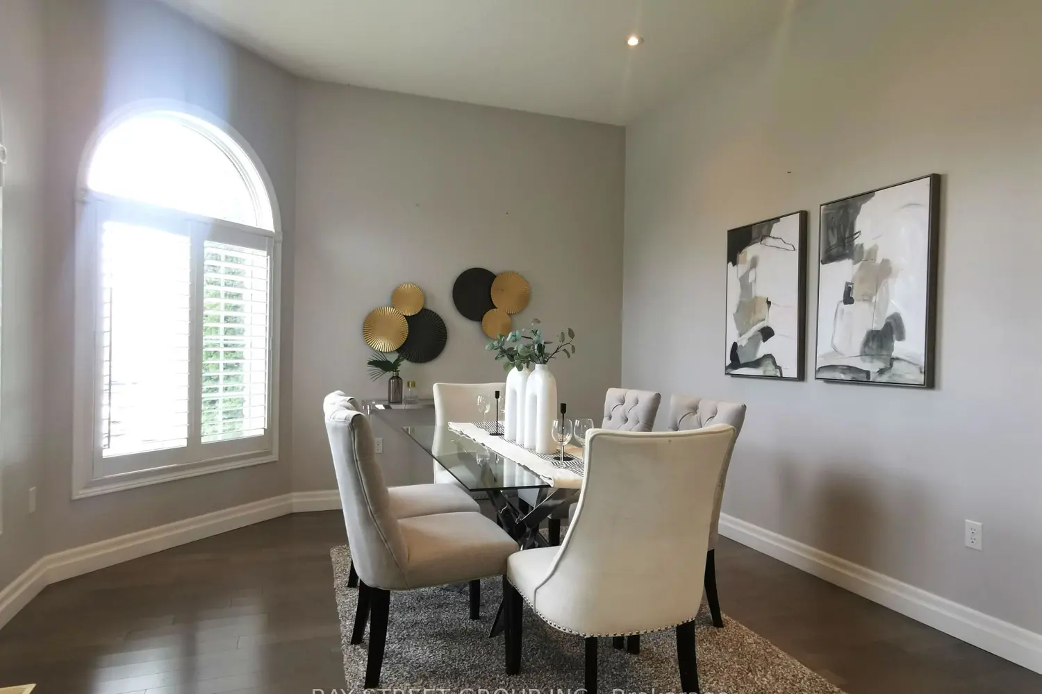 19 Falcon Crescent photo 5