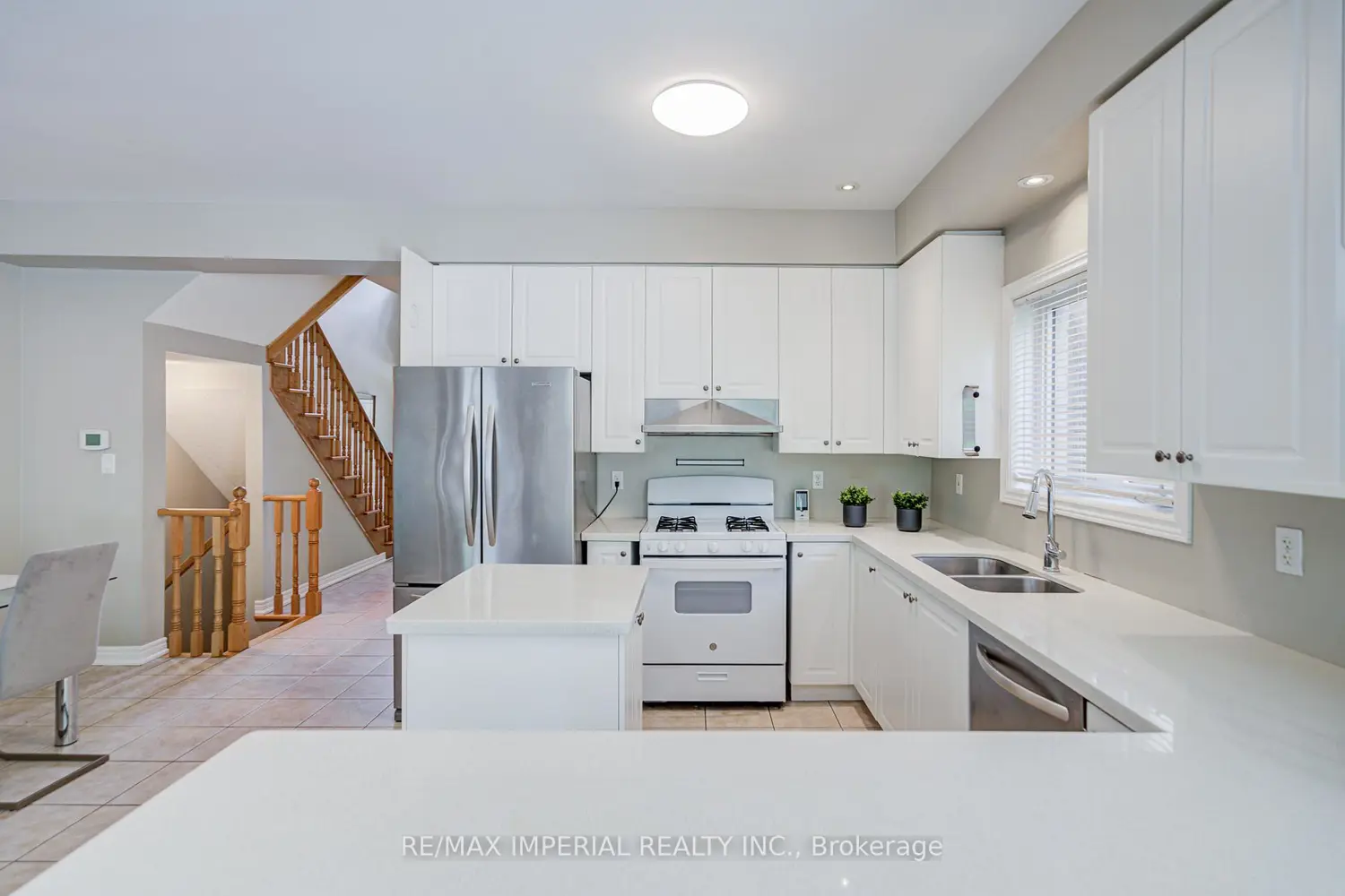 1233 Agram Drive photo 5