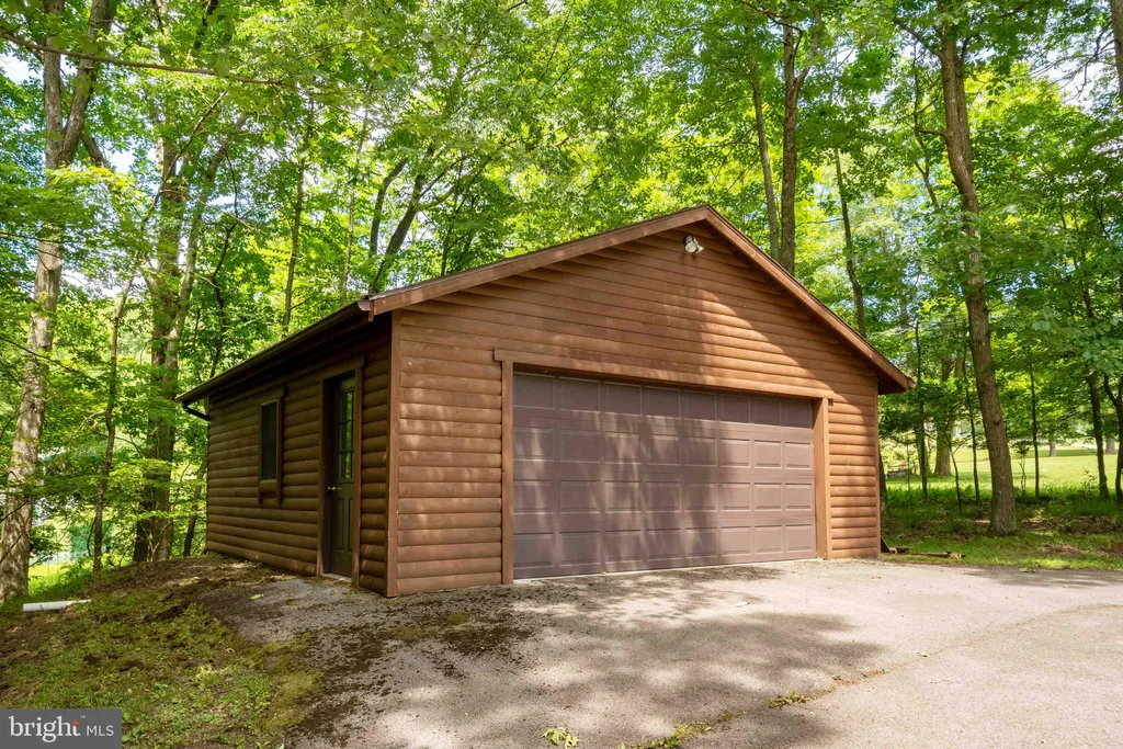 498 Gleanings Drive, Mc Henry, MD 21541