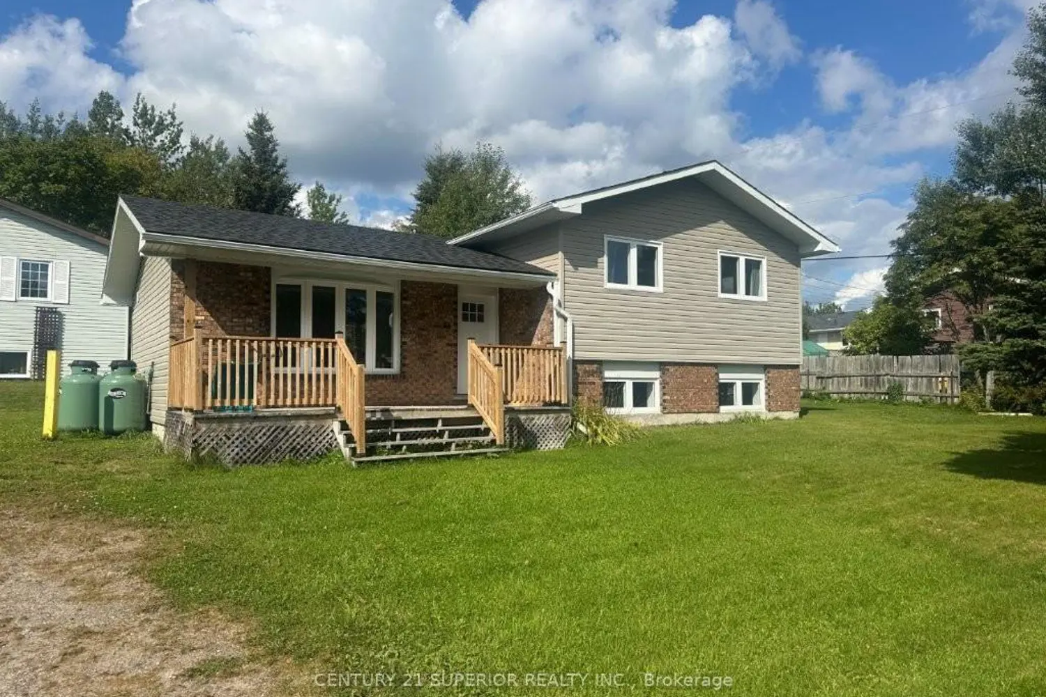 64 Parkway Place