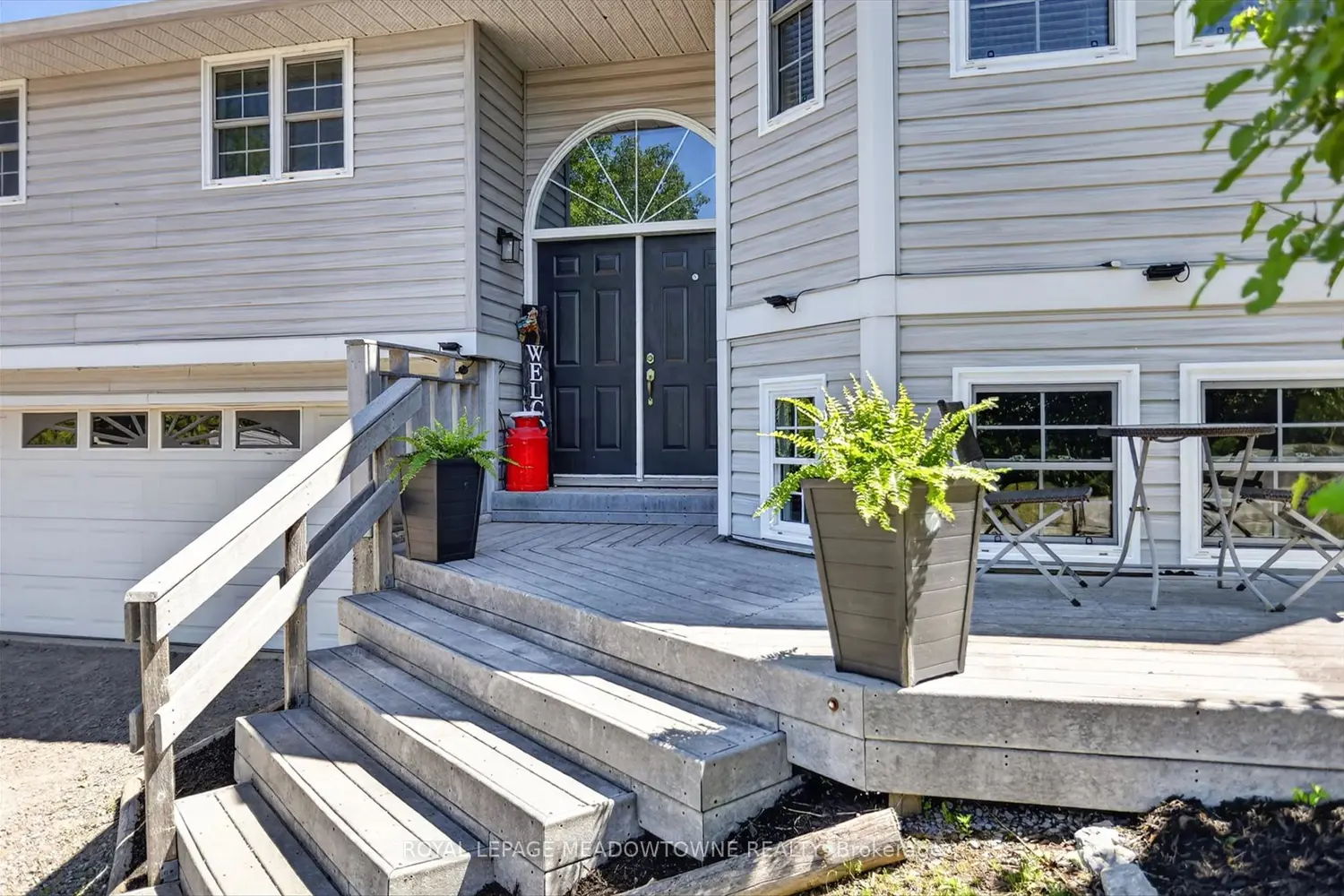 1073 Serpent Mounds Road photo 4