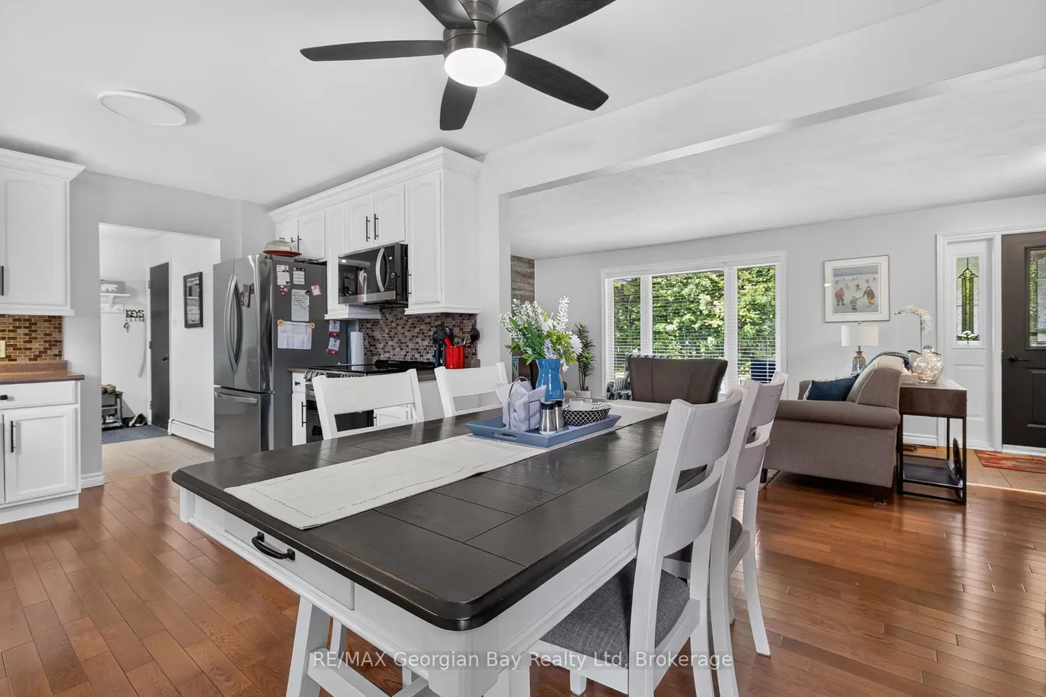 71 Lorne Avenue photo 4