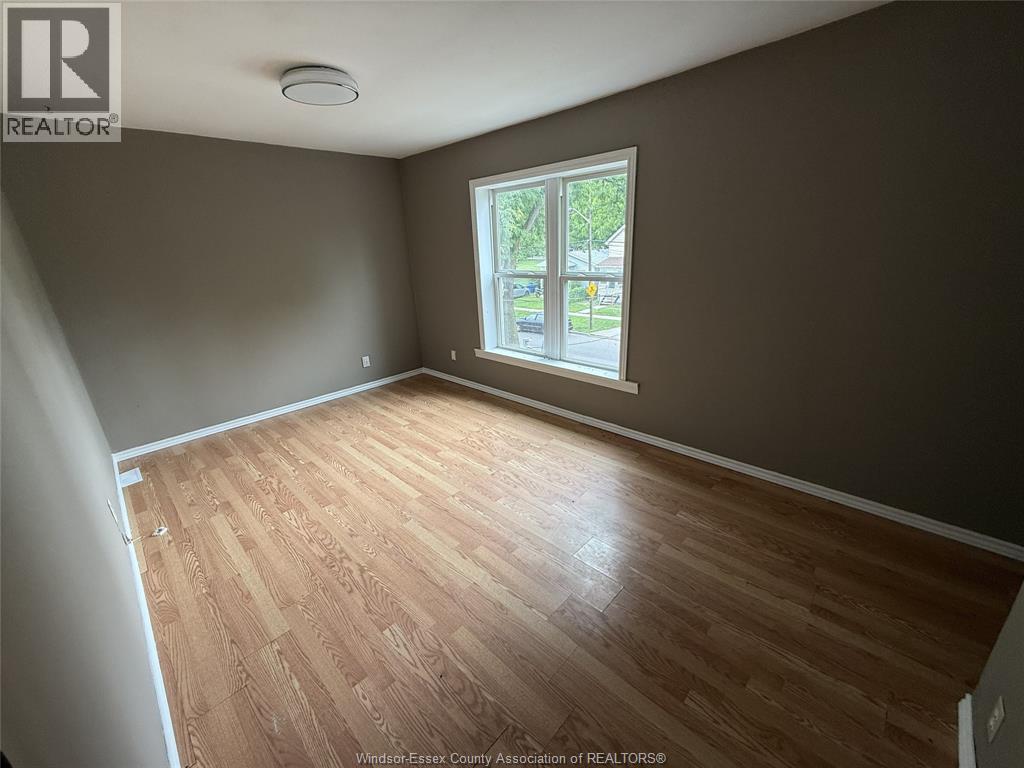 3417 Cross Cross, Windsor, ON, N9C1N4 photo 5