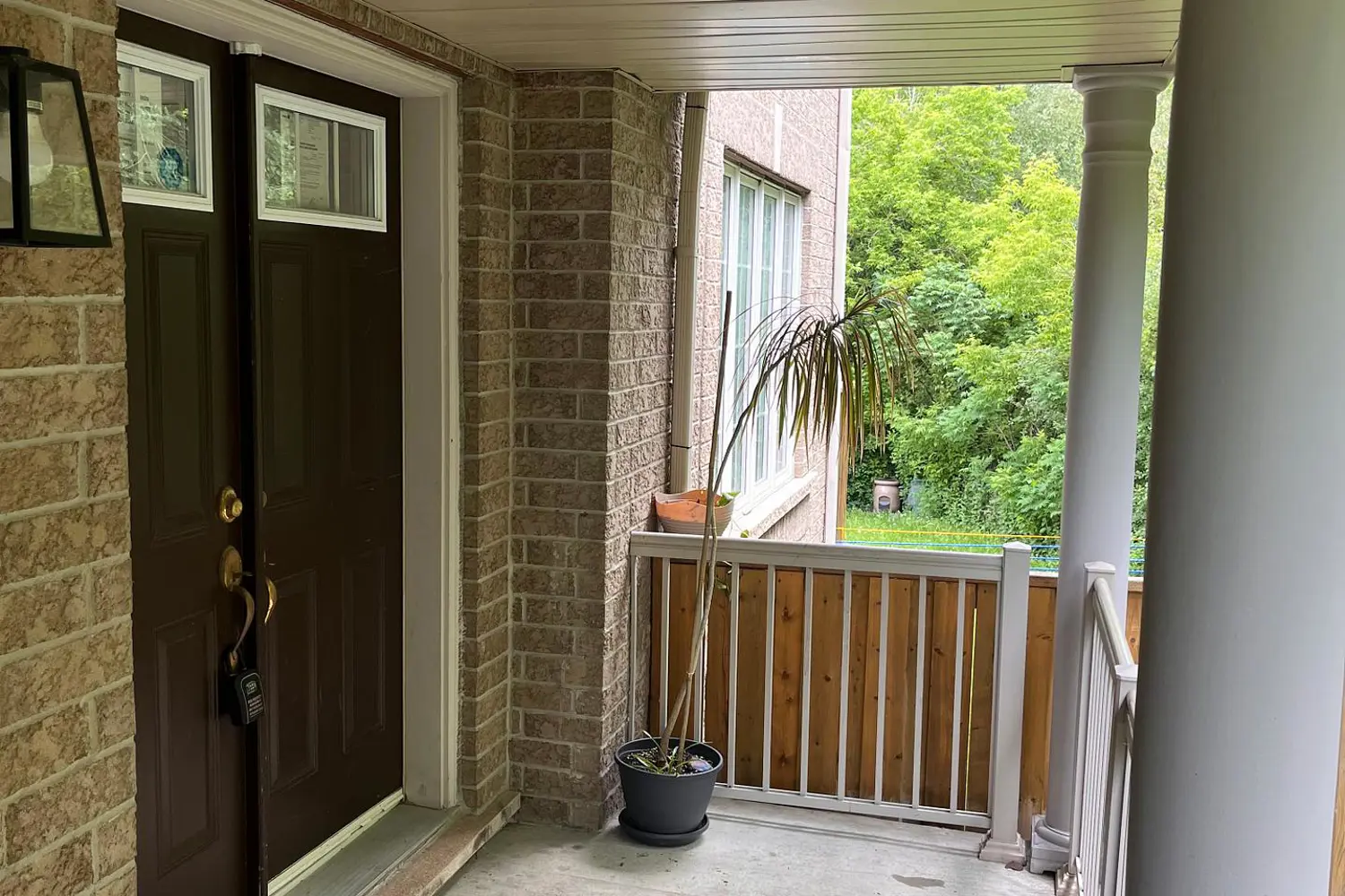 161 Cathedral Drive photo 2