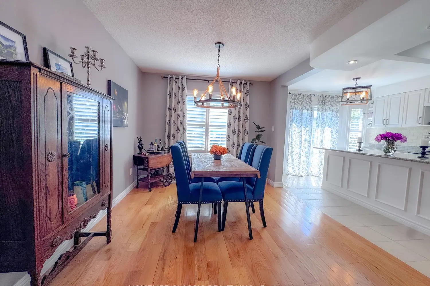 67 Andona Crescent photo 2