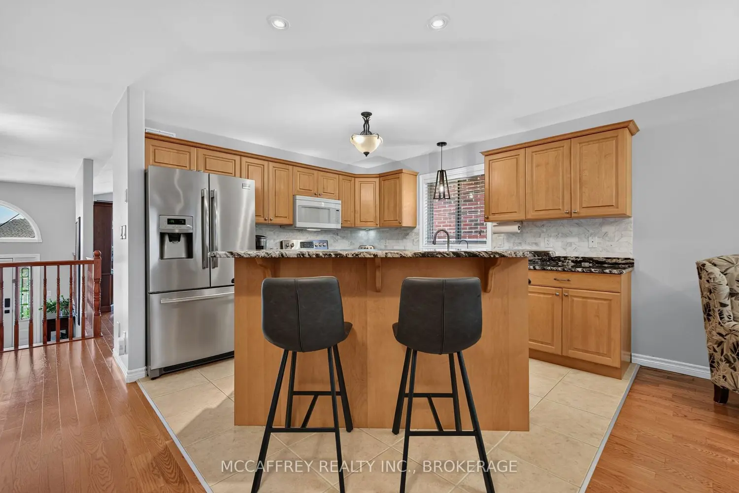 9 Hartwood Crescent photo 5