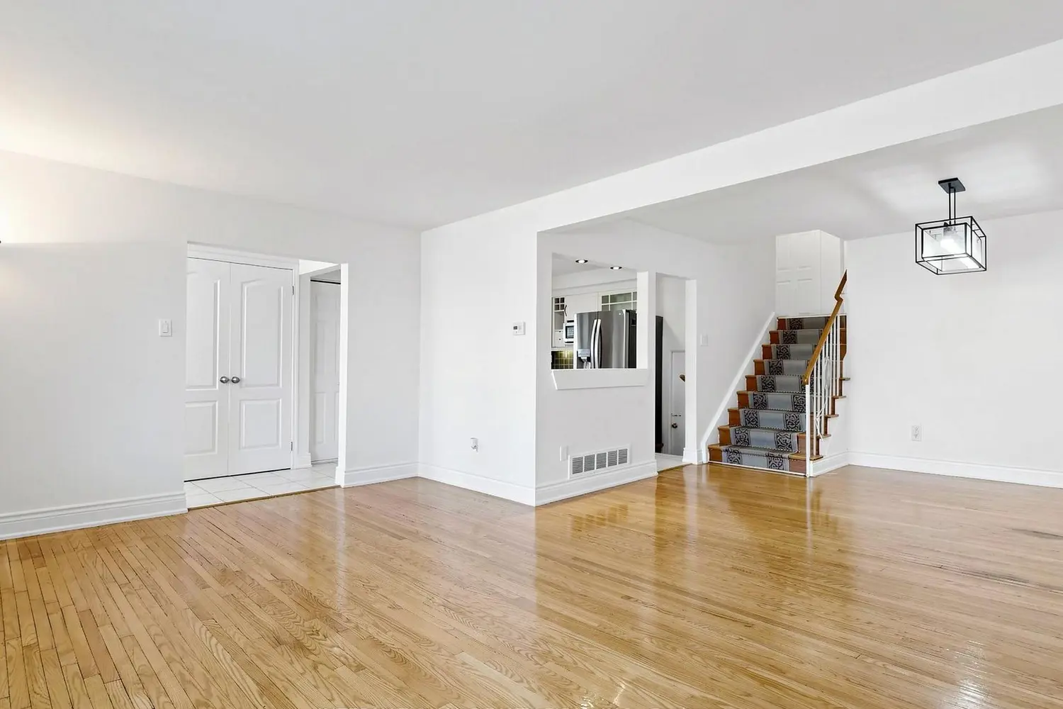 33 Danesbury Crescent photo 3