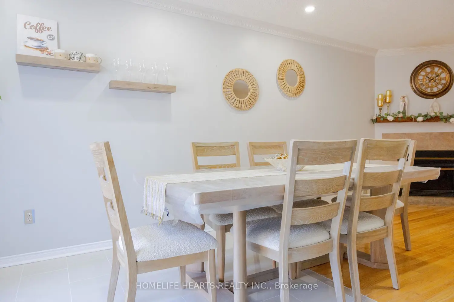 87 Sunfield Road photo 5