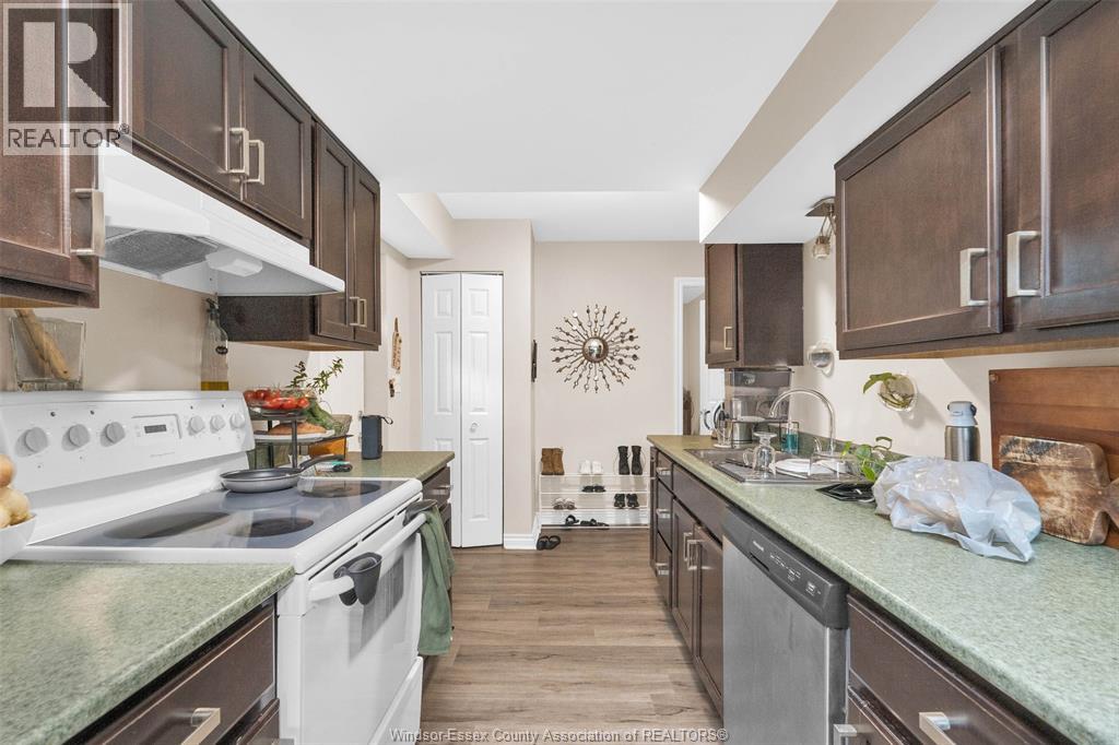 2-4851 Matchett , Windsor, ON, N9C2A7 photo 2