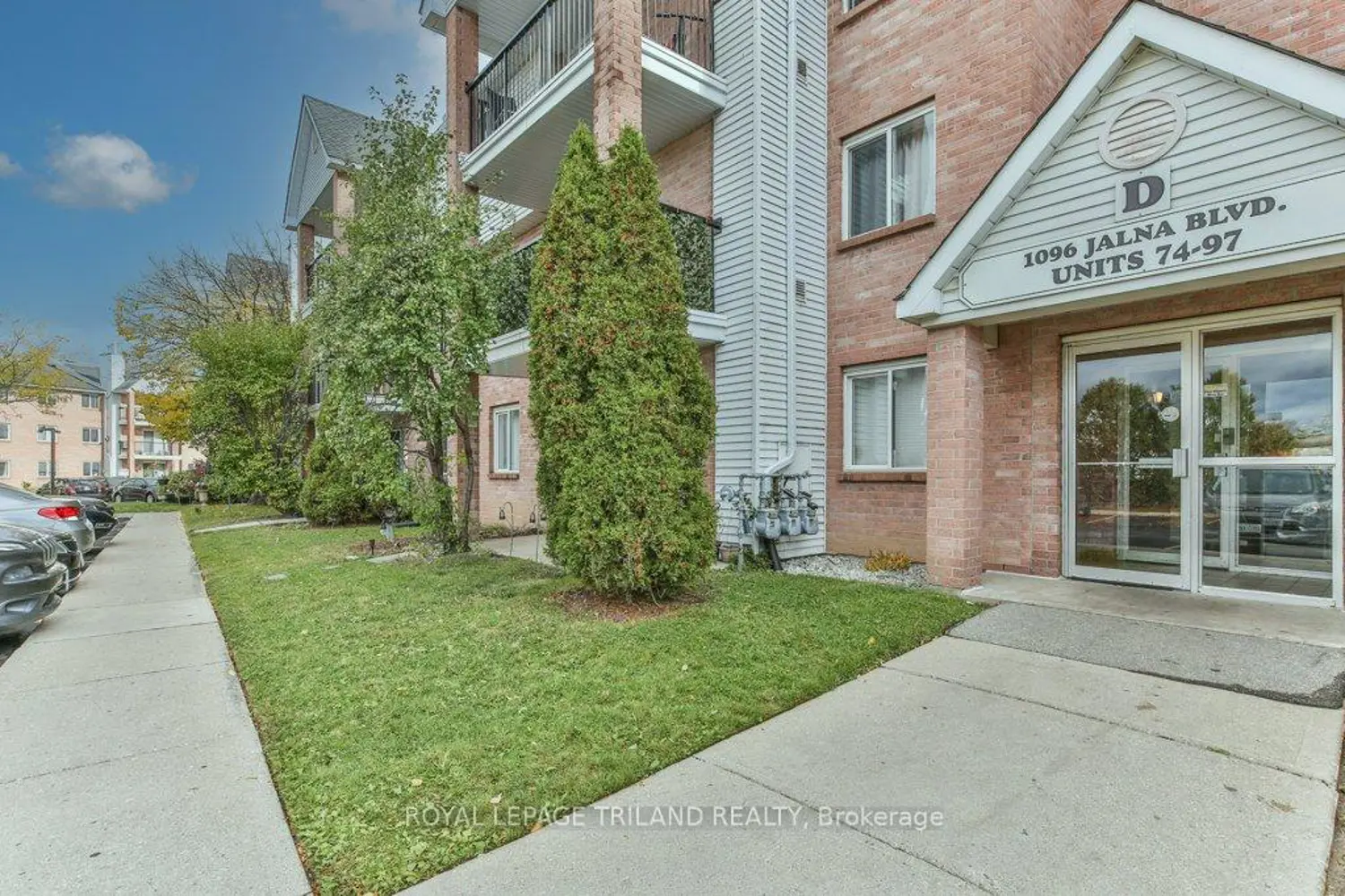 1096 Jalna Boulevard 90 photo 2