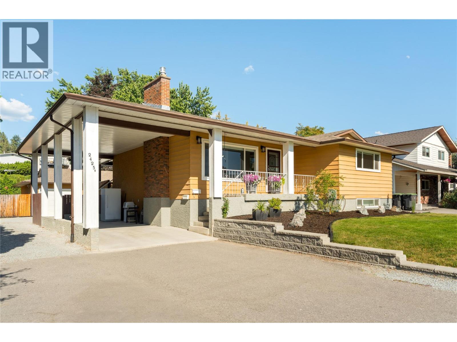 2425 O'reilly Road, Kelowna, BC, V1W2V7 photo 2