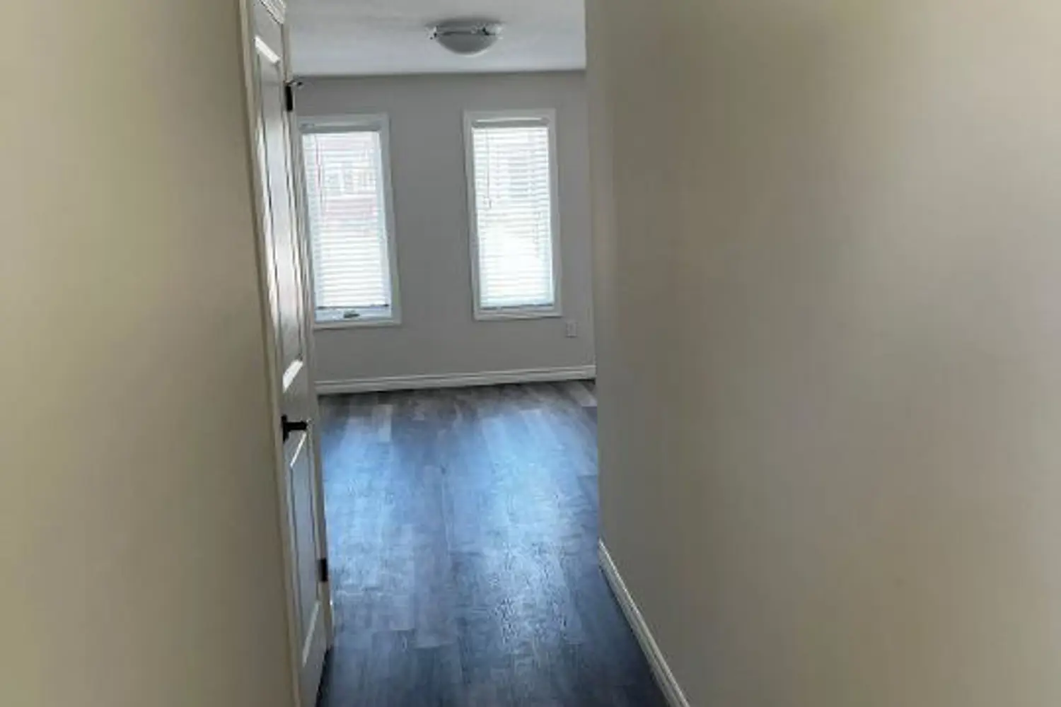 2529 Meadowlands Way 32 photo 4