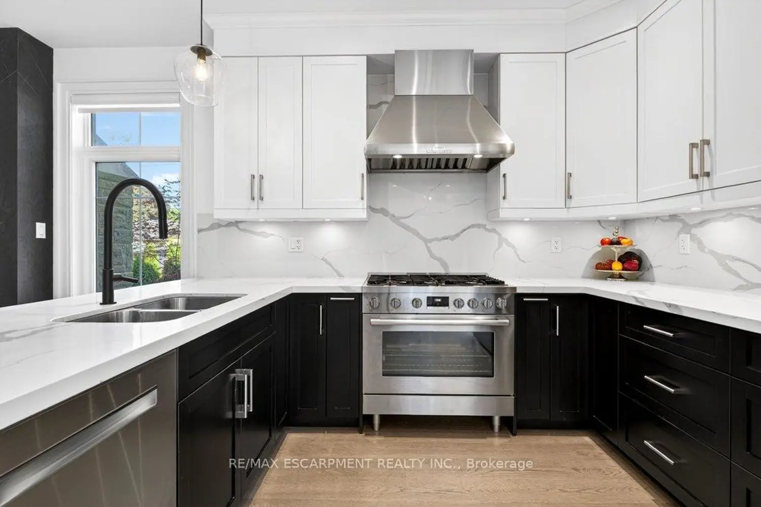 2134 New Street 6 photo 4
