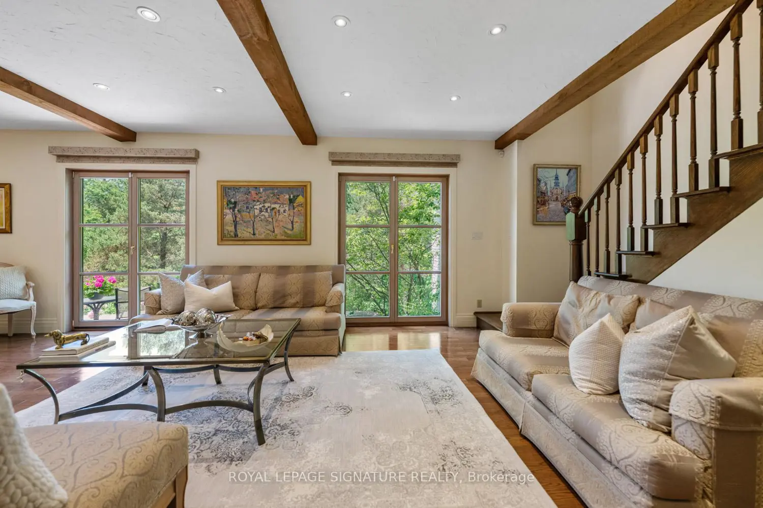 30 Kingswood Drive photo 3