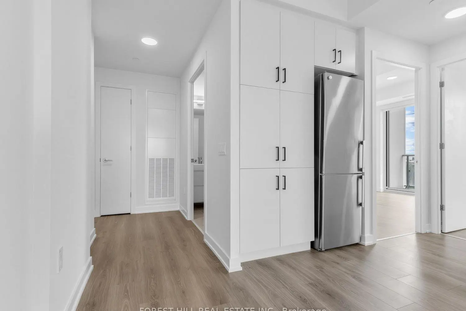 9 Tecumseth Street 807 photo 5
