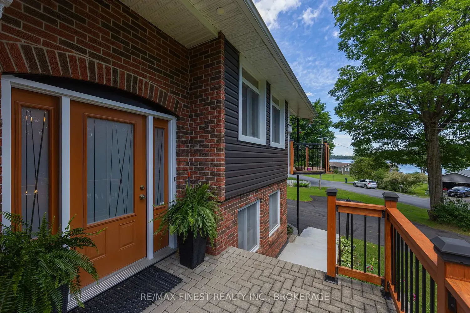 3315 Loughborough Drive photo 3