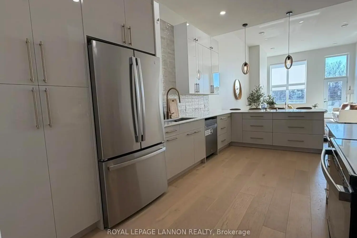 96 High Street 3210 photo 2