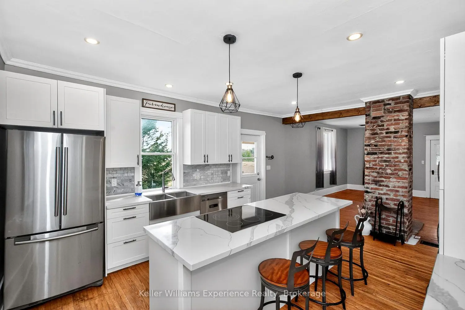 2936 Flos 6 Road photo 4
