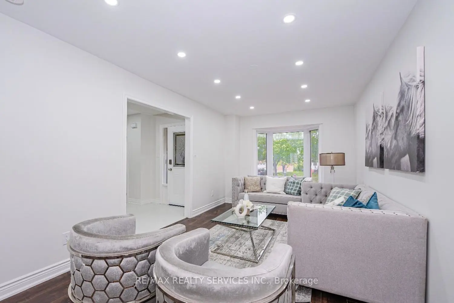 14 Conover Court photo 3