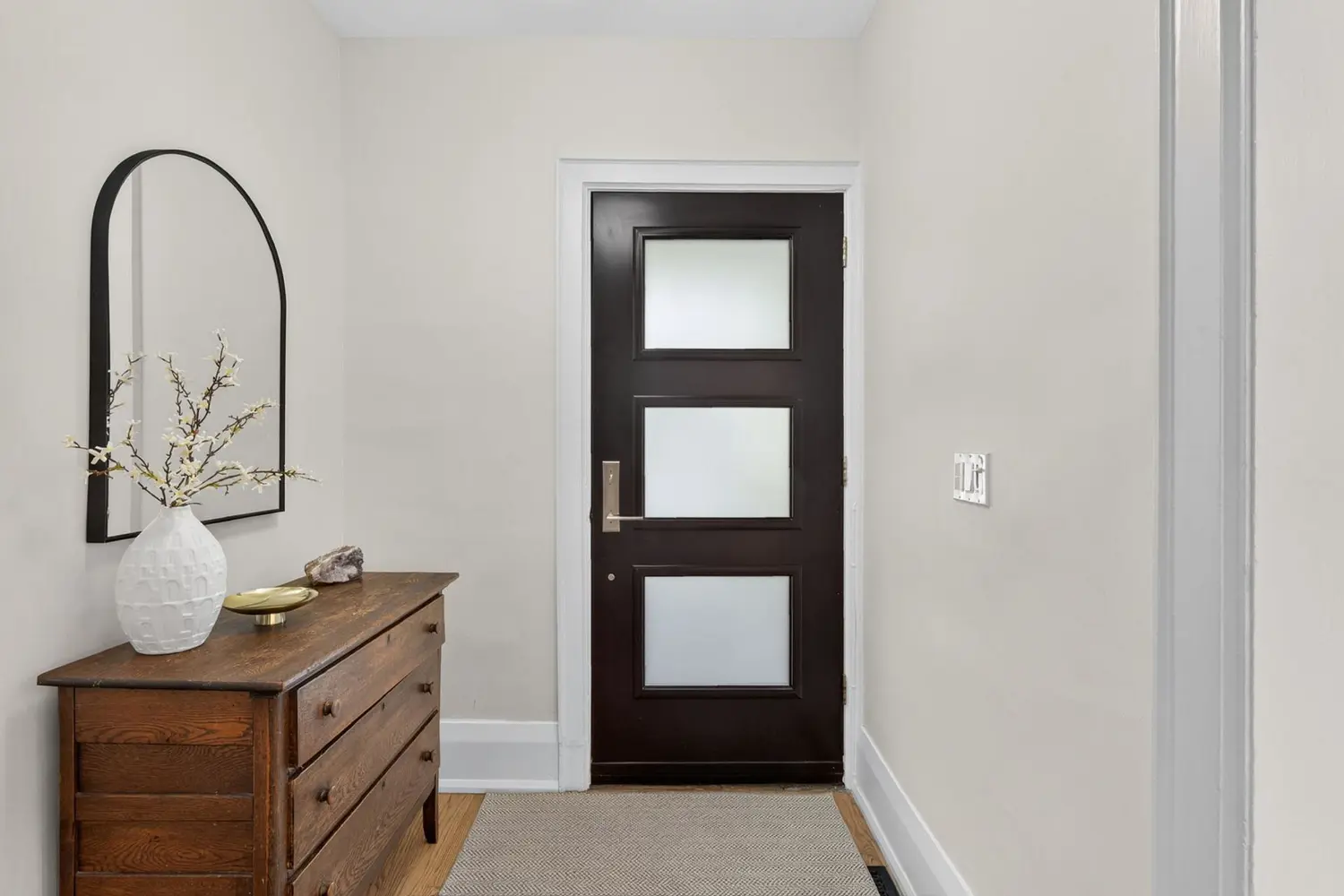 73 Manor Road photo 3