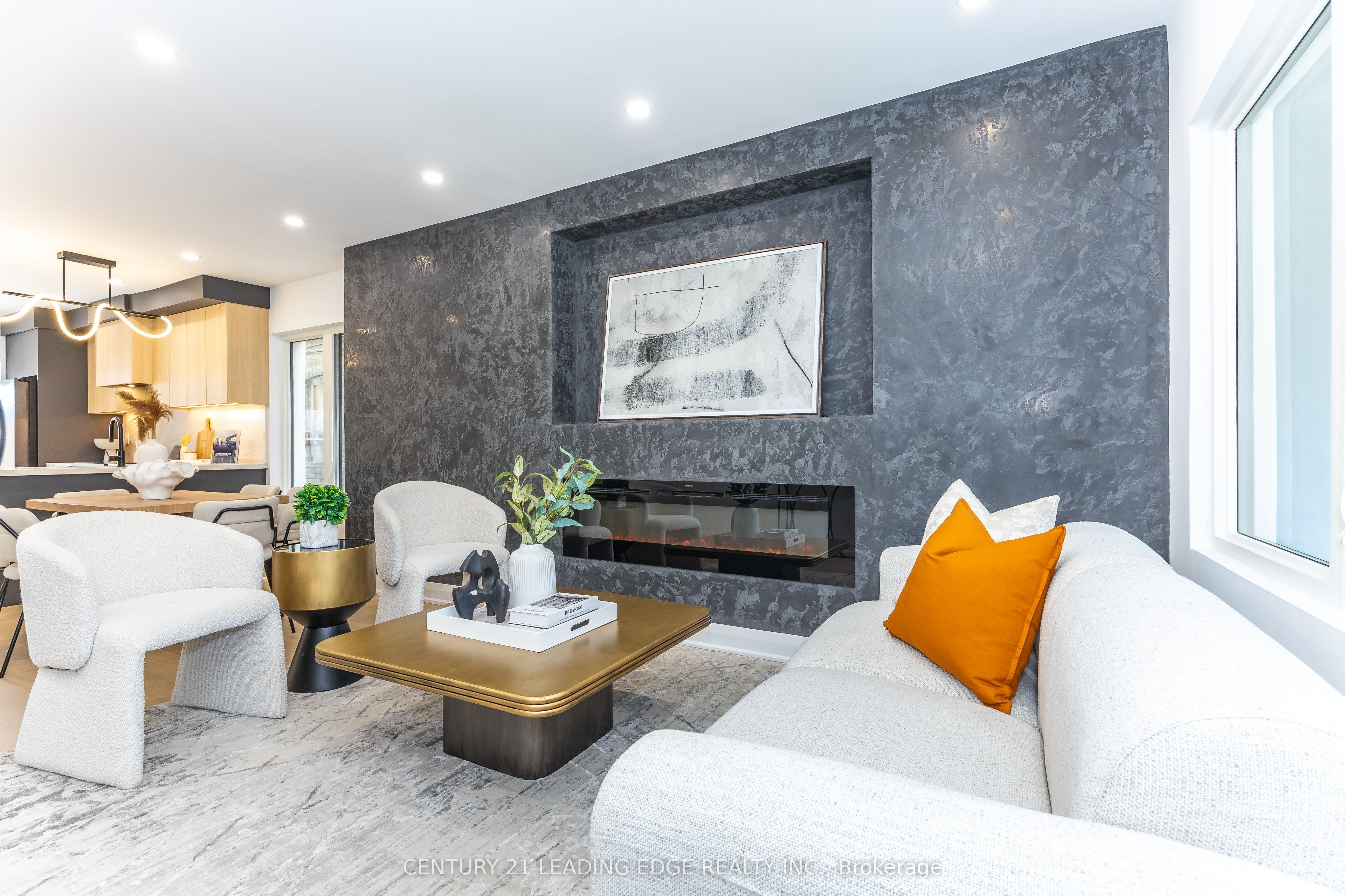 12 Marigold Avenue, Toronto, ON, M4M 3B2 photo 4