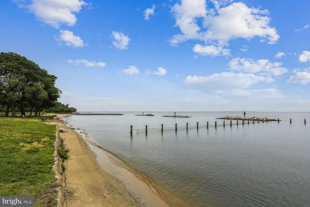 1613 Lee Drive, Edgewater, MD 21037