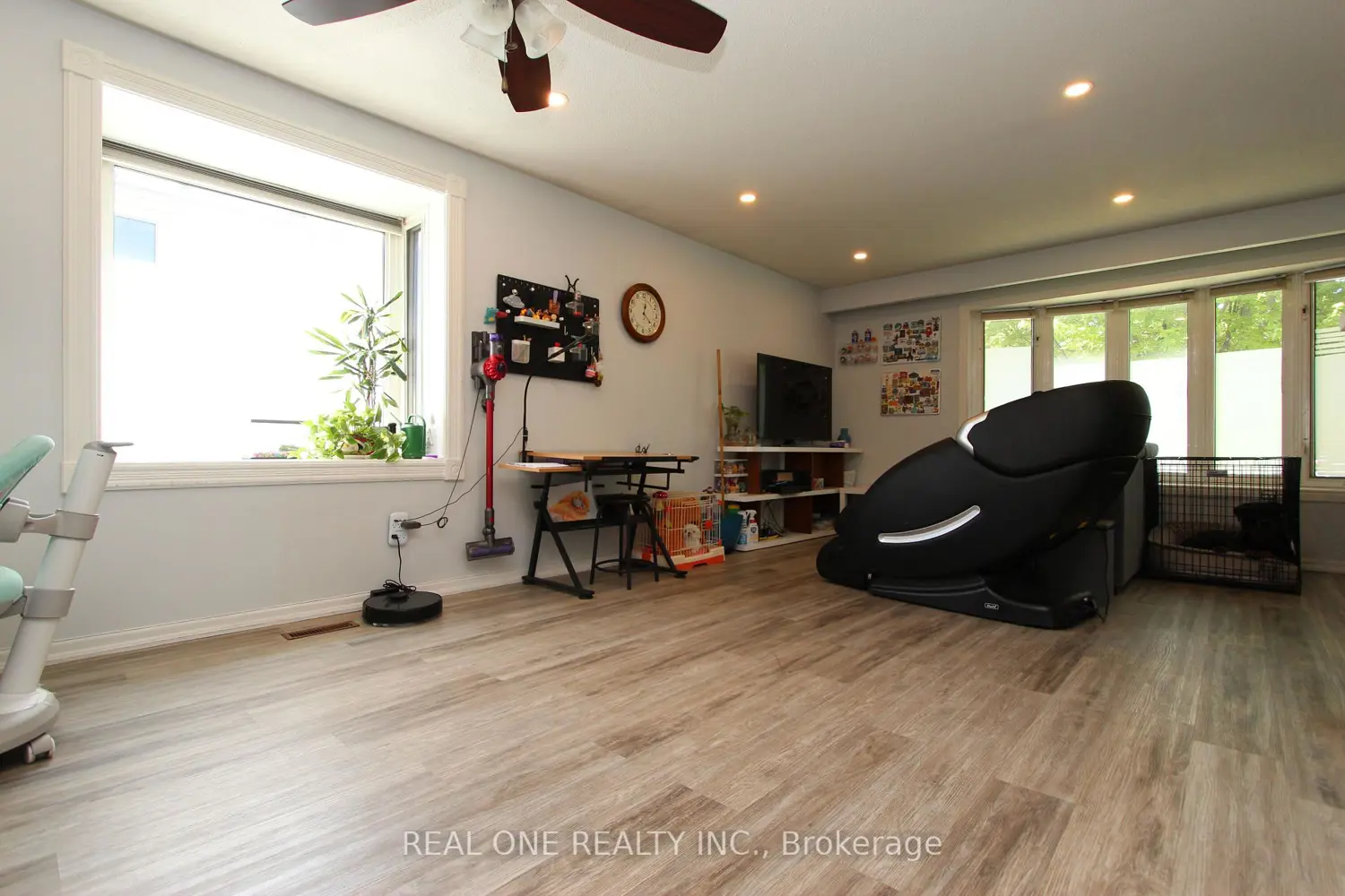 25 Bigwin Drive photo 4