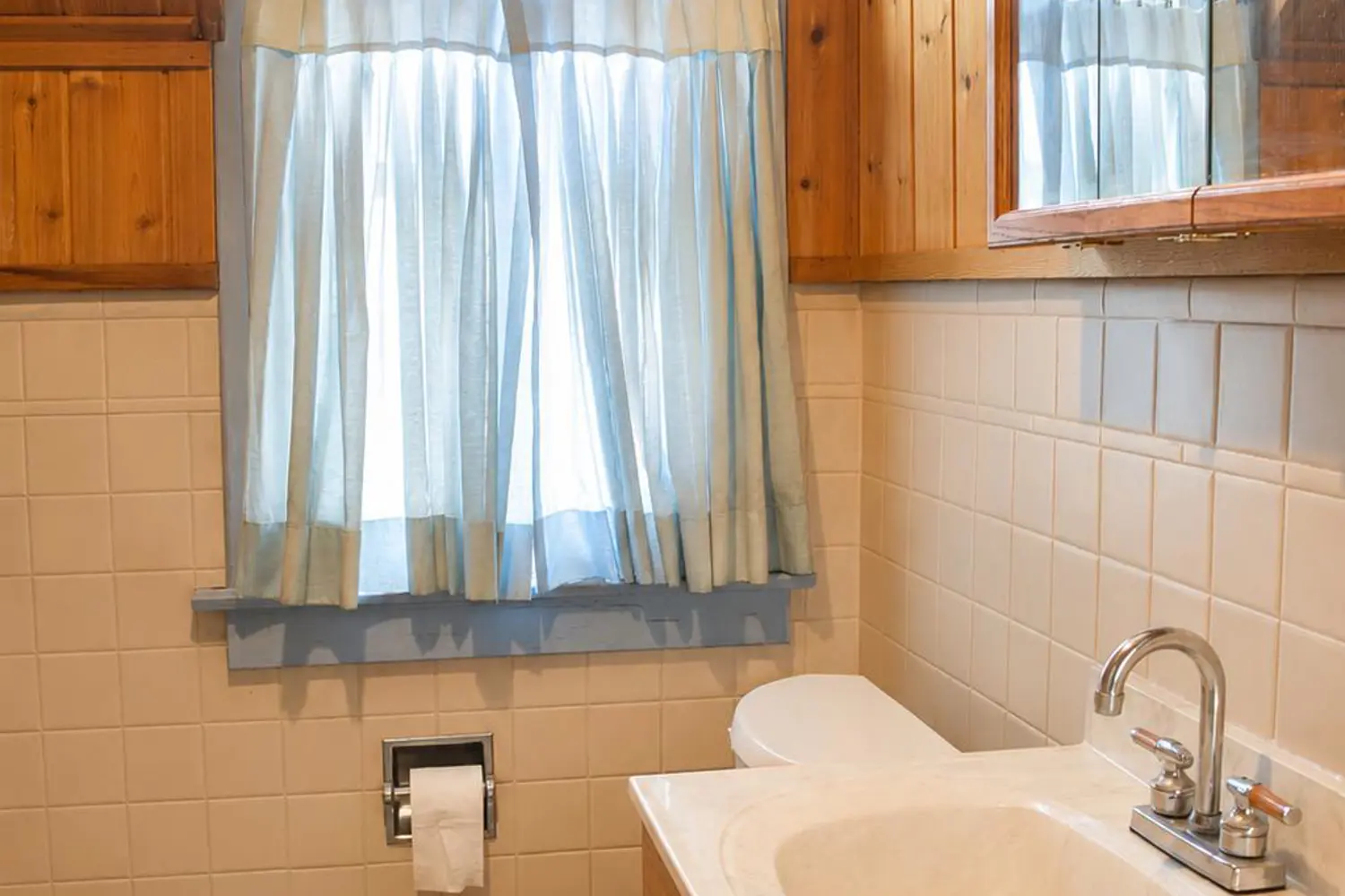 10 Rose Avenue photo 5