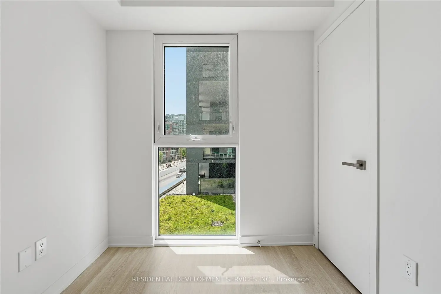500 Wilson Avenue 404 photo 5