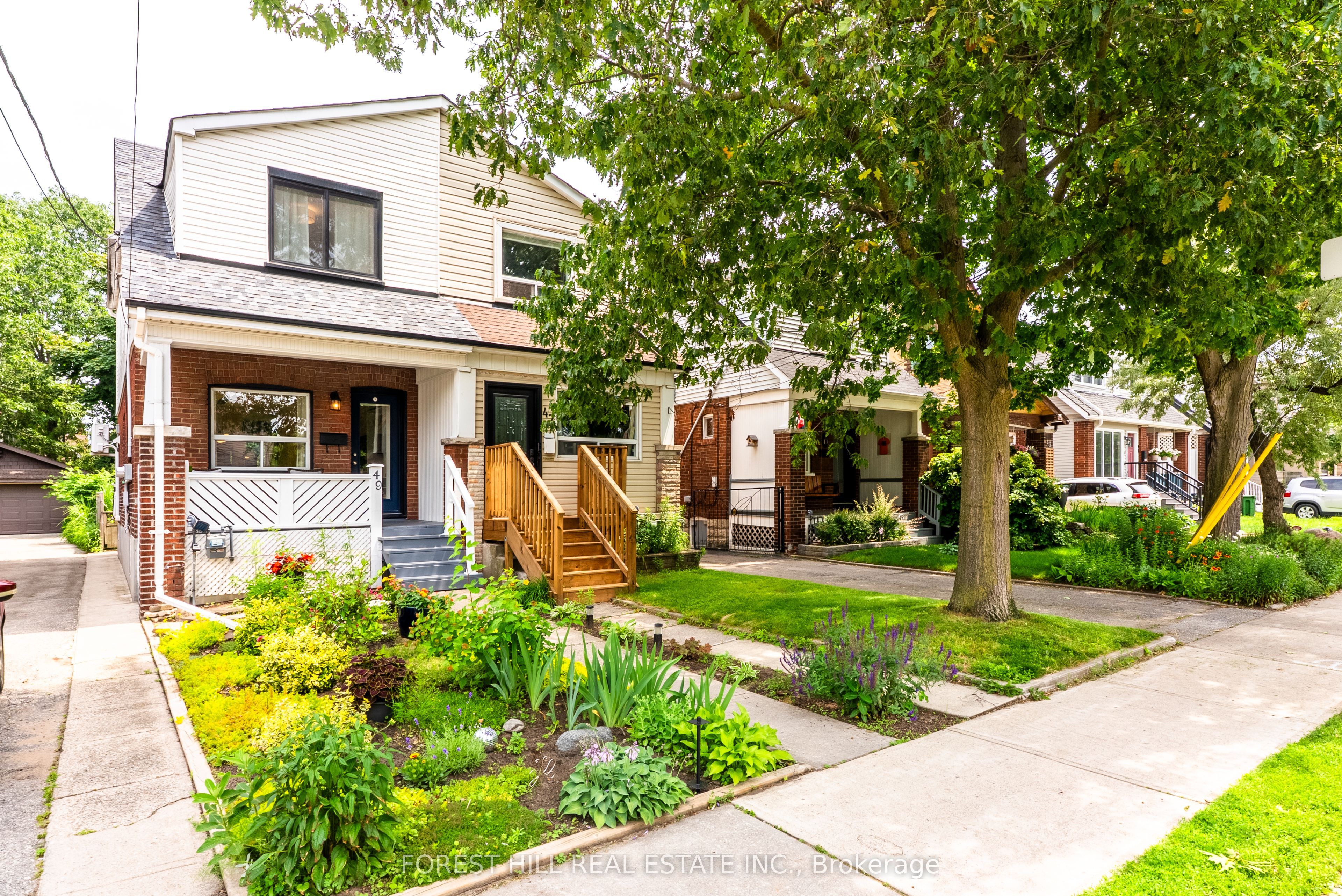 49 Gledhill Avenue, Toronto, ON, M4C 5K7