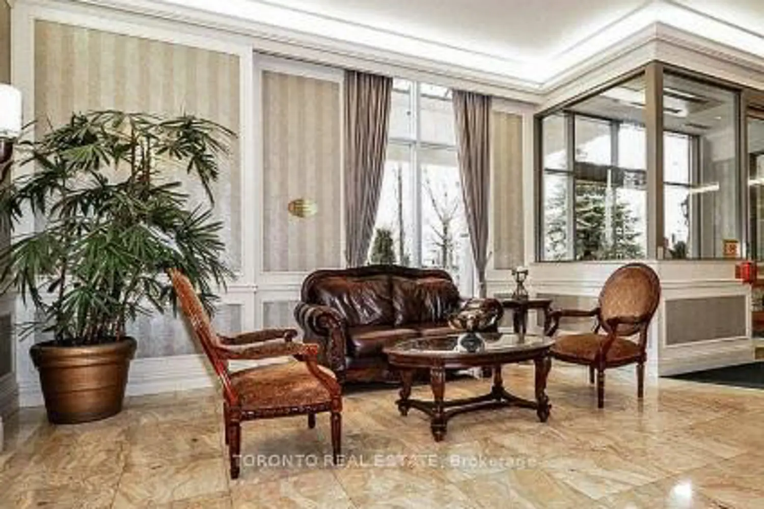 35 Kingsbridge Garden Circle 110 photo 4