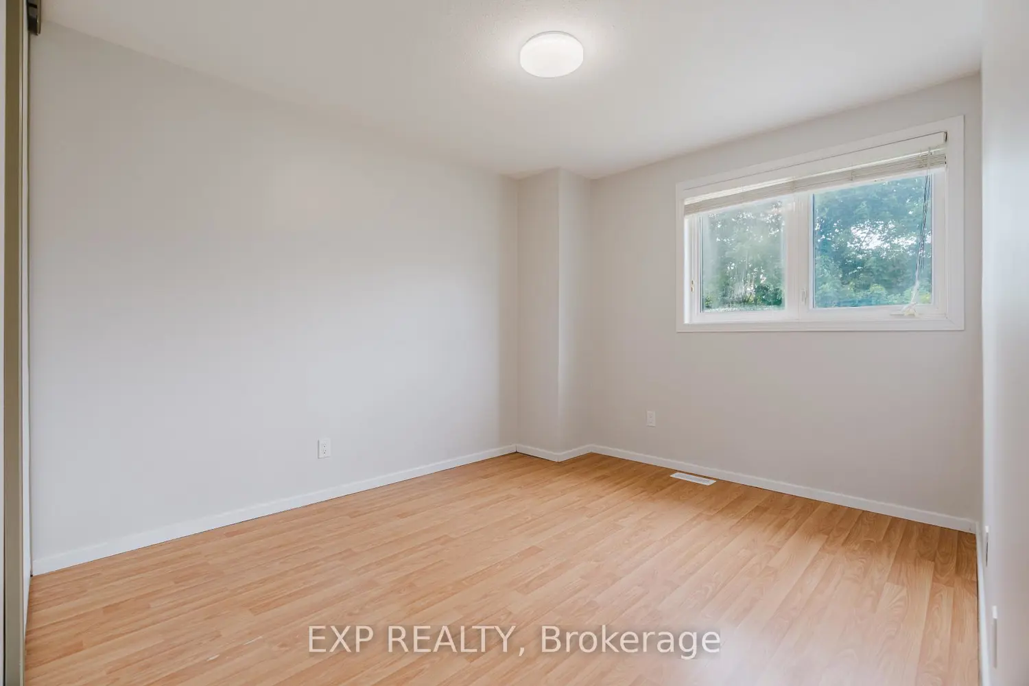 1127 Avignon Court photo 5