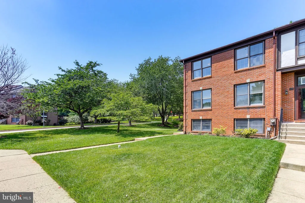 42 Rhodes Place, Lutherville Timonium, MD 21093