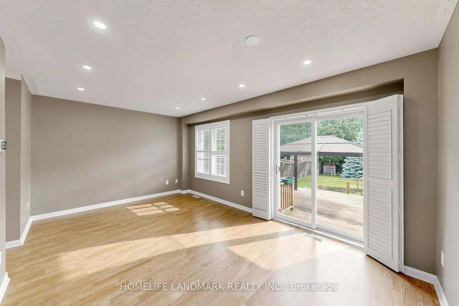 78 Bonello Crescent photo 2