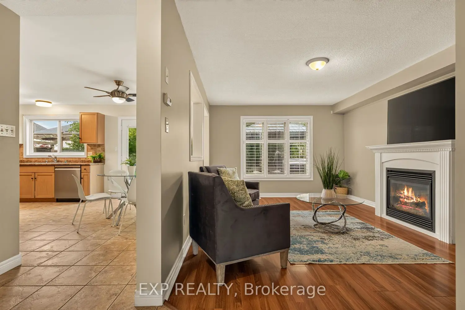 72 Etherington Crescent photo 4