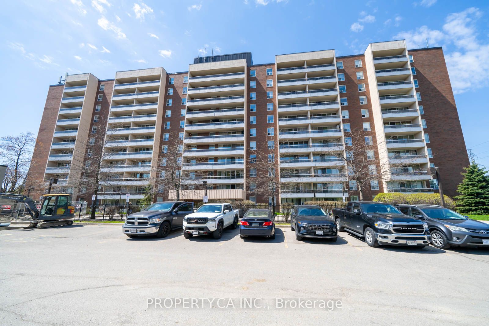 901-31 Four Winds Drive W, Toronto, ON, M3J 1K9