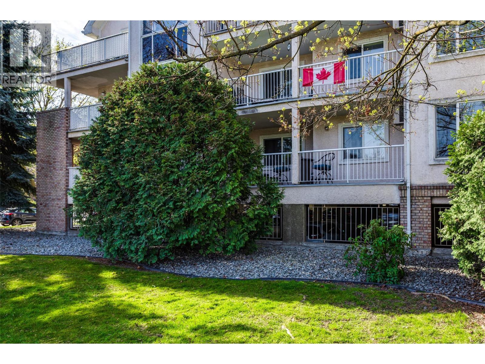 110-400 Sutton Crescent, Kelowna, BC, V1V1Y3 photo 2