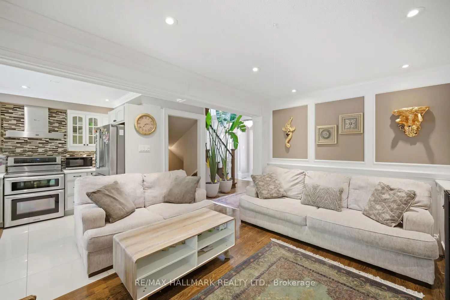 99 Carlson Drive photo 5